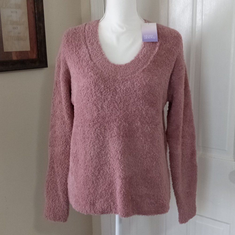 Women's Soft, Cozy & Fuzzy Pullover Sweater (Size-XS) "LUMBROOK MAUVE" - NEW!!!